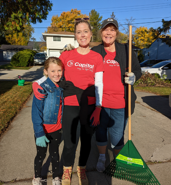 Capital employees volunteering. 