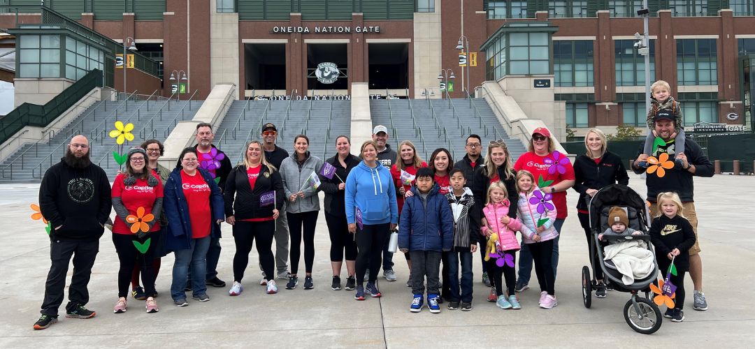 An image of a group of people at an Alzheimer's walk.