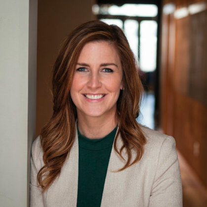 Lindsay Arndt portrait